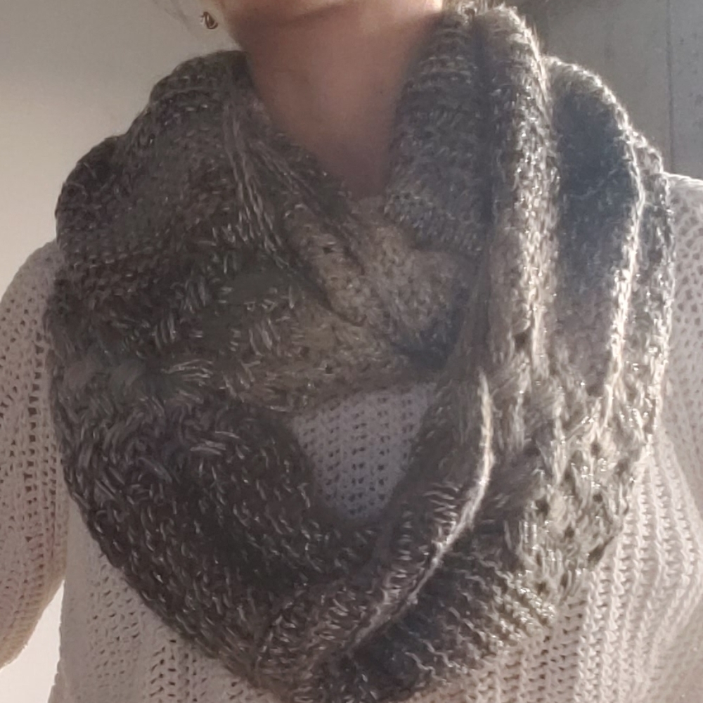 Infinity scarf